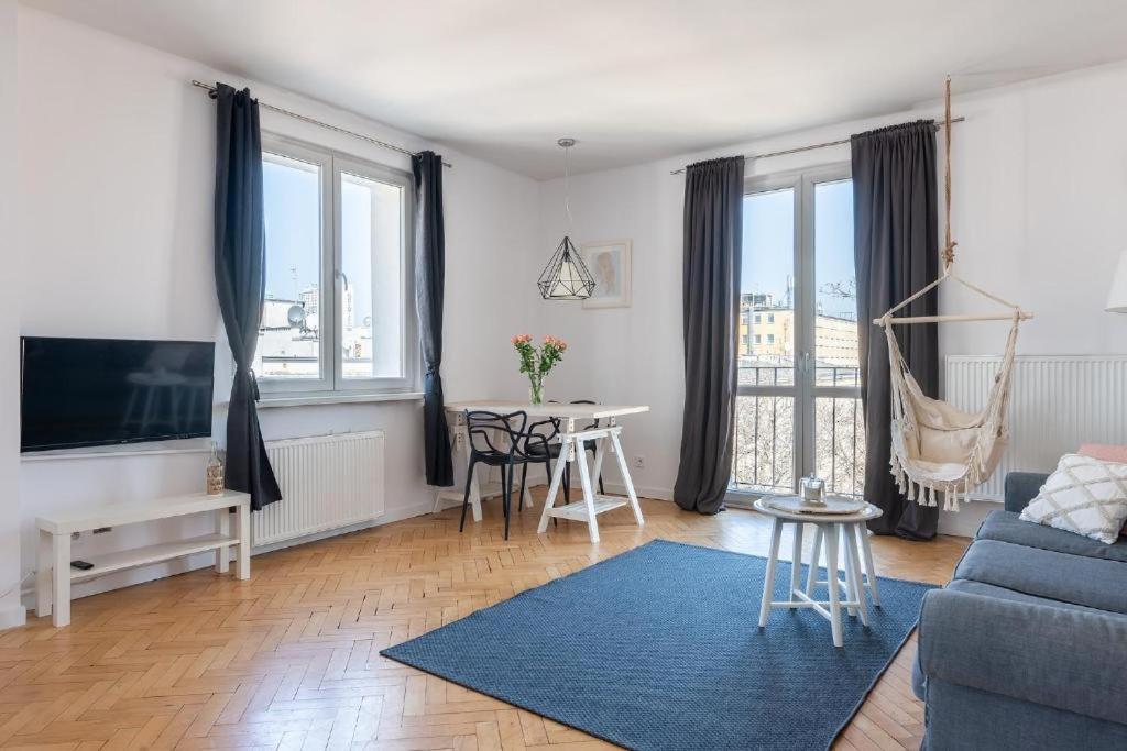 Apartament Wilcza 55 Prywatne Mieszkanie Z Oddzielna Sypialnia W Centrum 400m Od Dworca Centralnego Samodzielne Zameldowanie! Self Check-in System!